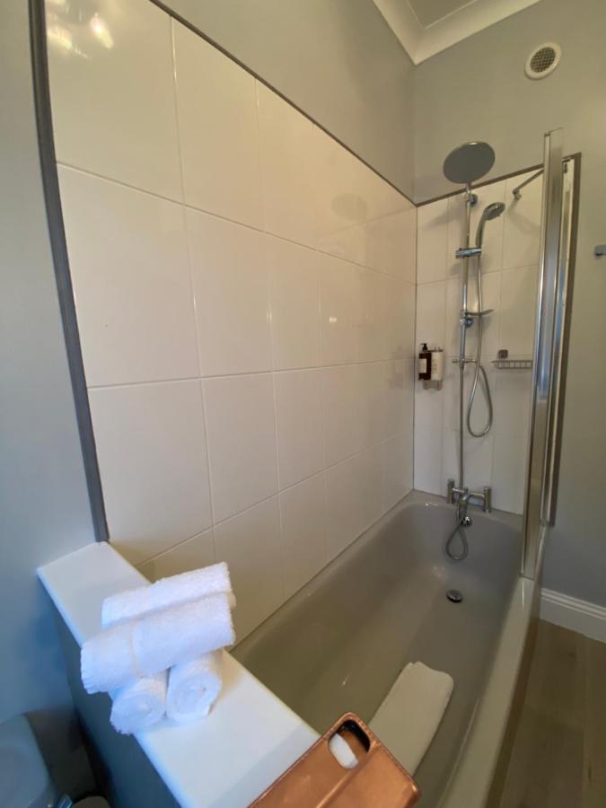 ווינדרמר Merewyke Boutique Luxury Family Apartment Sleeps 4 , Central Location מראה חיצוני תמונה